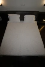 Srajann Hand Embroidered White Cotton Lucknowi Chikankari Bed Sheet With Pillow Cover Set (SLC3667) - Image 3