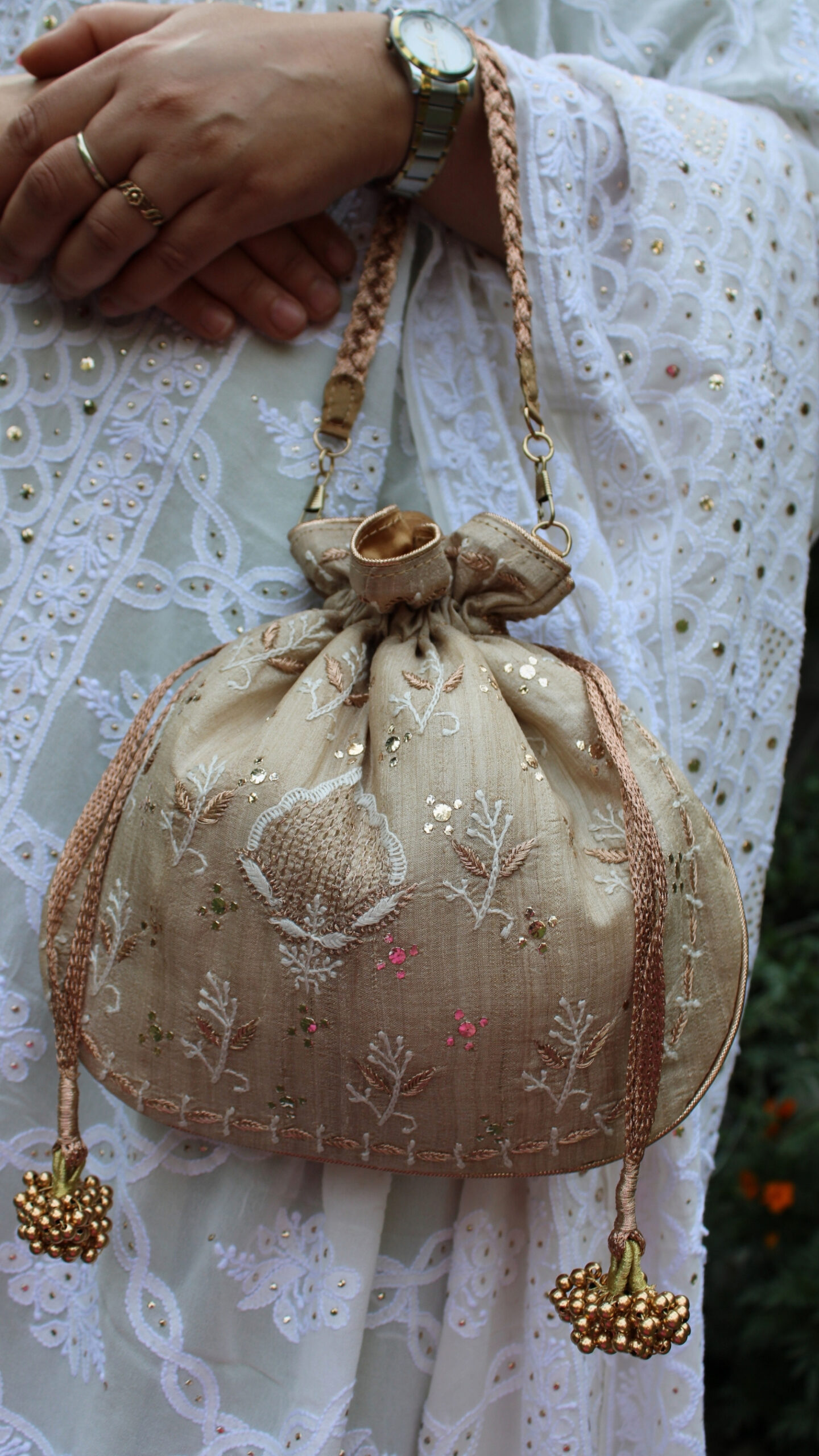 1 BEIGE CHIKANKARI & MUKAISH BATUA - Image 1