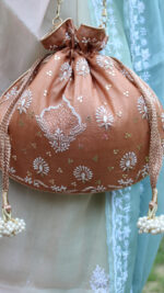 CARAMEL BROWN CHIKANKARI & MUKAISH BATUA - Image 3