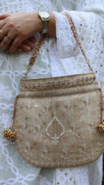 BEIGE CHIKANKARI & MUKAISH BATUA - Image 2