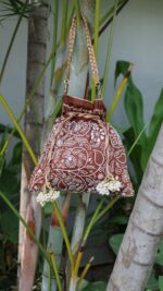 BROWN CHIKANKARI POTLI