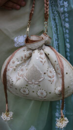 IVORY CHIKANKARI & MUKAISH BATUA - Image 3