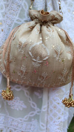 BEIGE CHIKANKARI & MUKAISH BATUA - Image 3