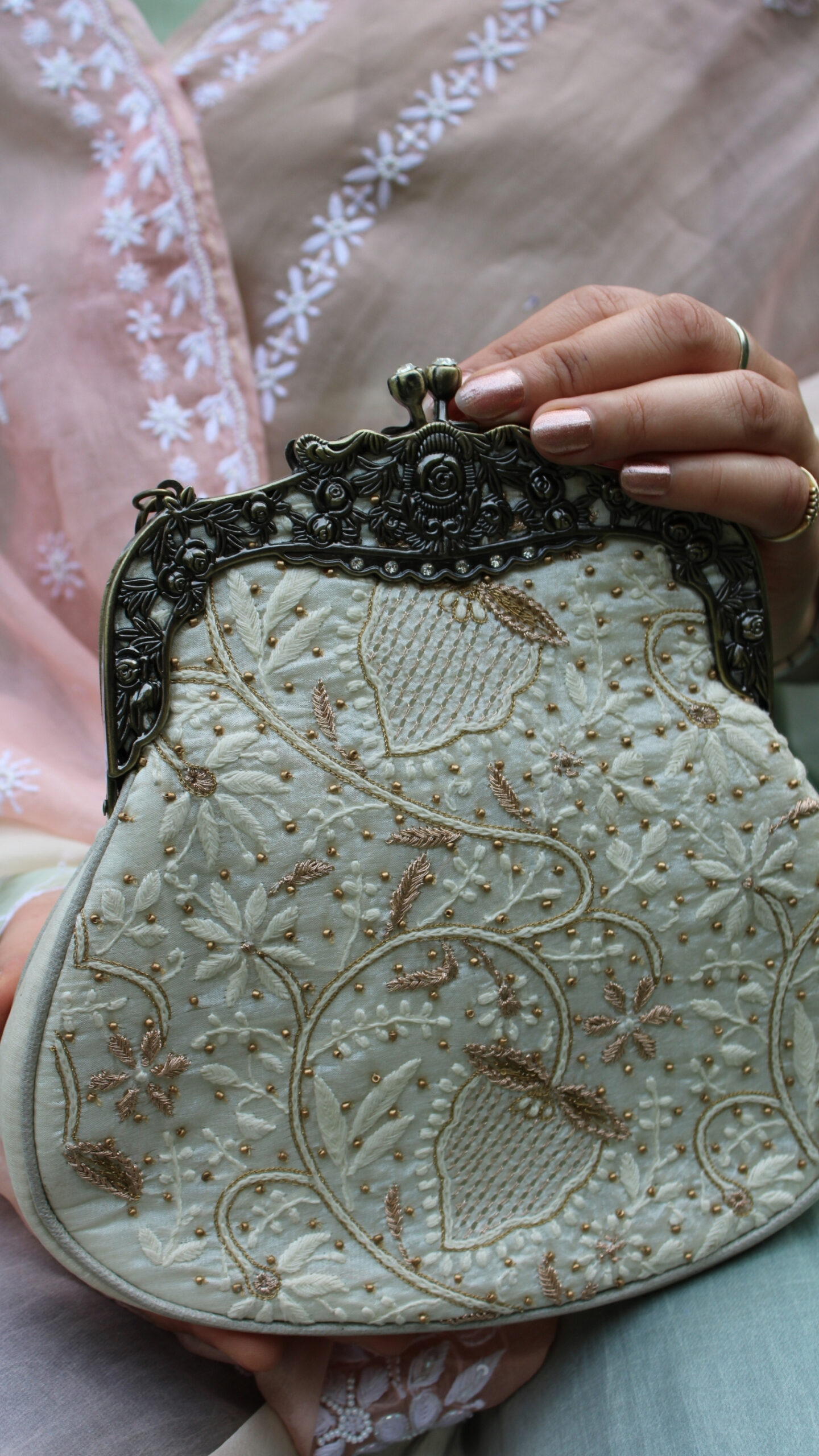 33 IVORY CHIKANKARI CLUTCH - Image 1