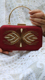 MAROON ZARDOZI & MUKAISH CLUTCH