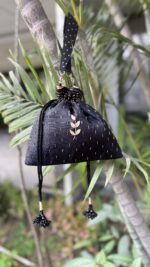 BLACK CHIKANKARI & ZARDOZI POTLI - Image 3