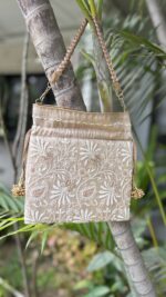 BEIGE CHIKANKARI POTLI - Image 2