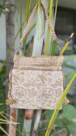 BEIGE CHIKANKARI POTLI - Image 2