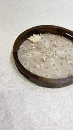 BEIGE CHIKANKARI WOODEN ROUND TRAY - Image 2