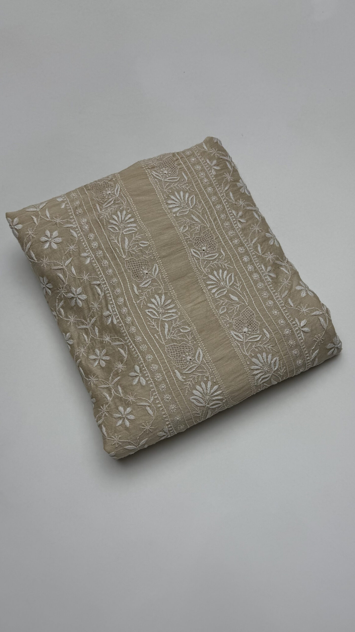 23 monga silk chikankari men's kurta fabric